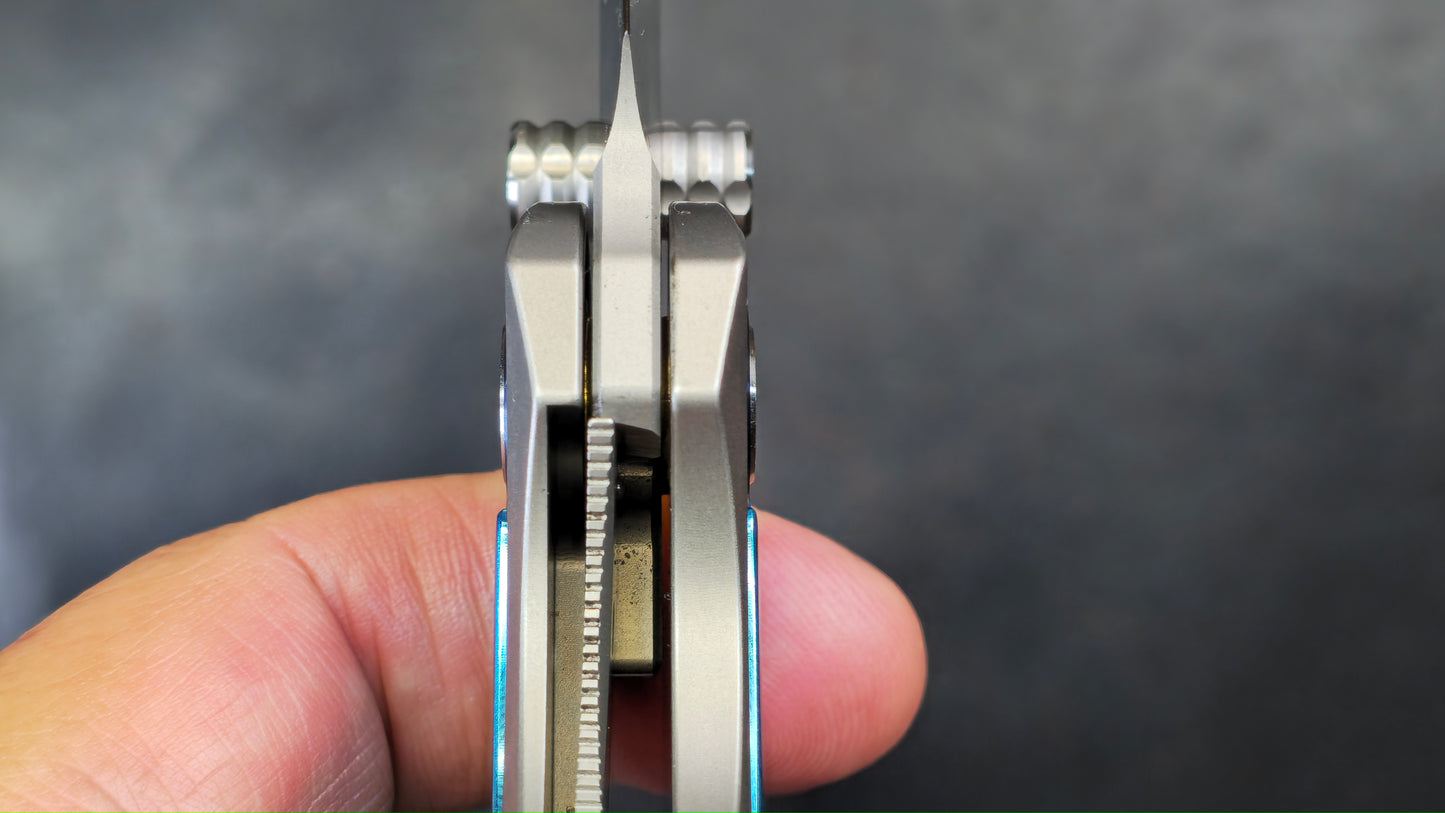 Sixleaf SL-79 Titanium / Aluminum Damascus 10CR15MOV (NEW)