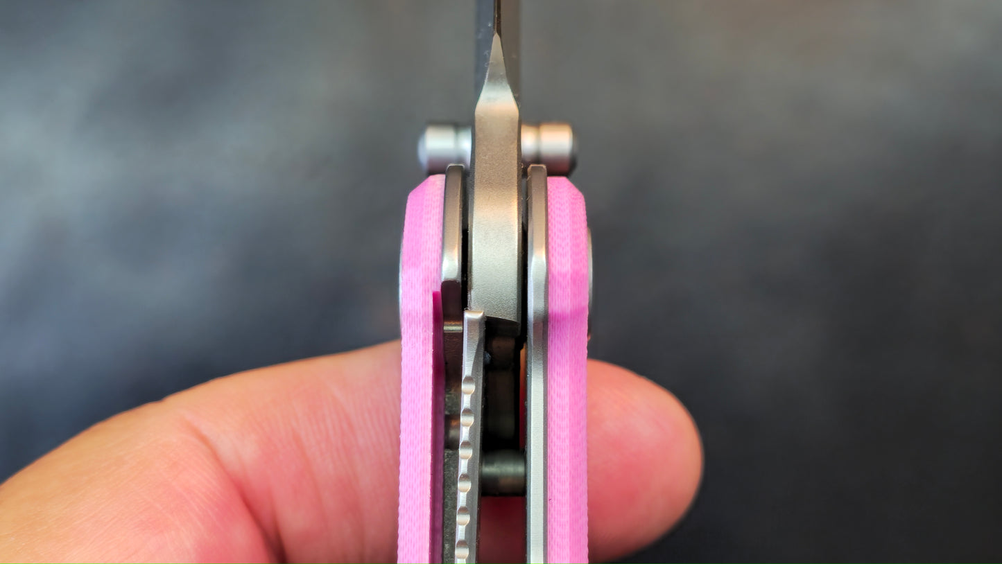 Maxace Peregrine S Pink G10 Handle 10CR15COMOV (NEW)