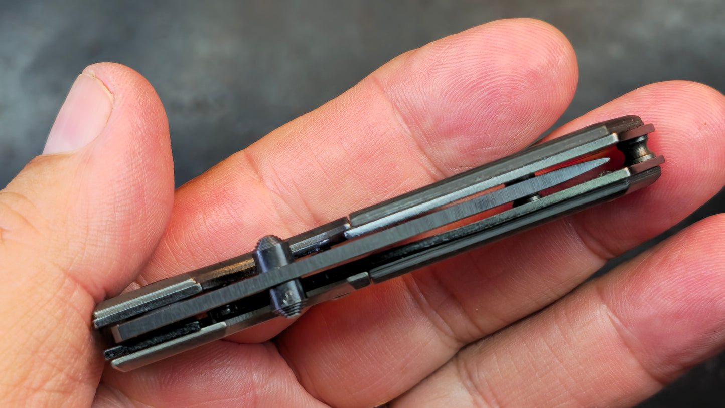Frost Cutlery Jim Frost Signature Aluminum / Carbon Fiber Zr02 Ceramic/Zirconia Steel Blade (USED)