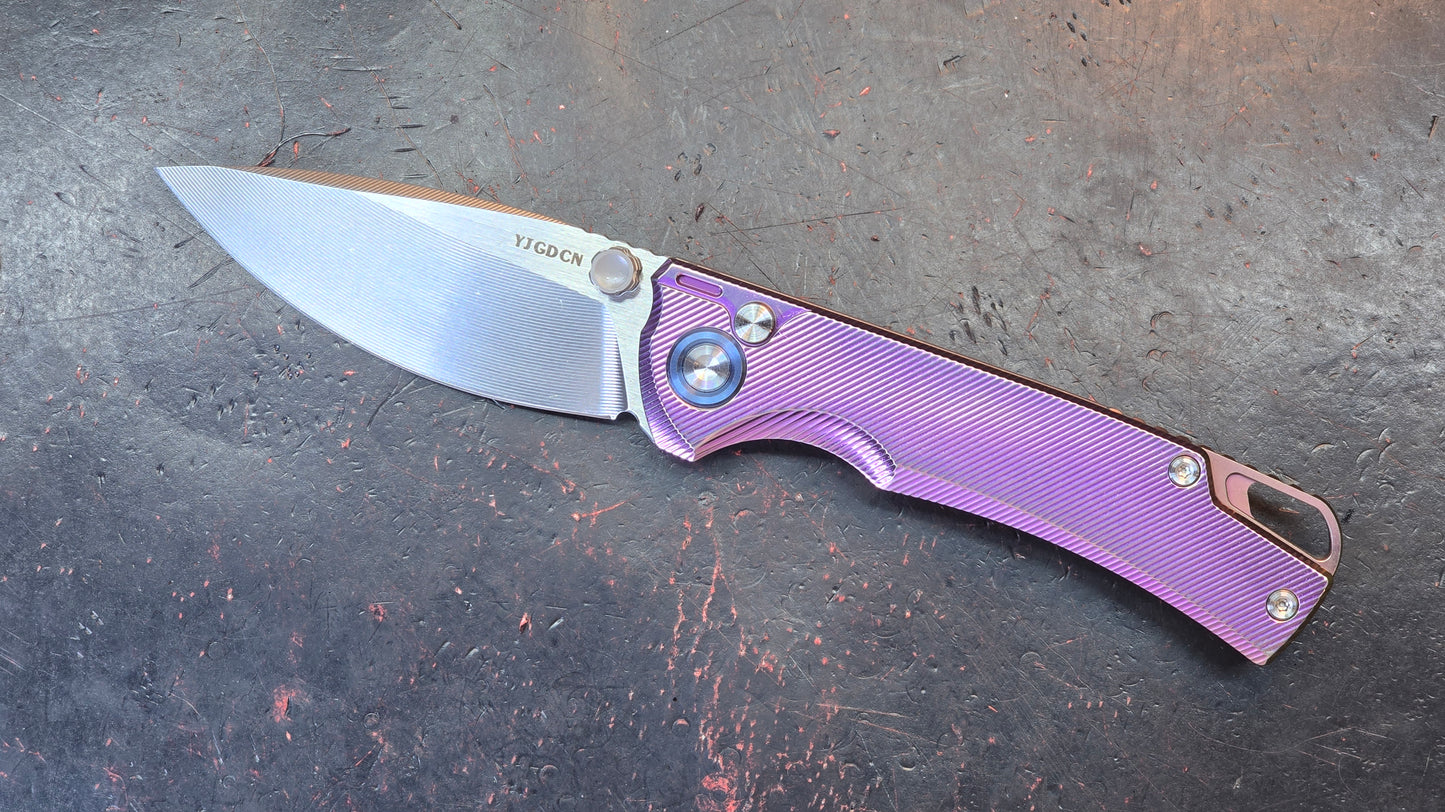 YJGDCN YJ2526 RIHE Design Button lock Titanium Handle M390 Blade