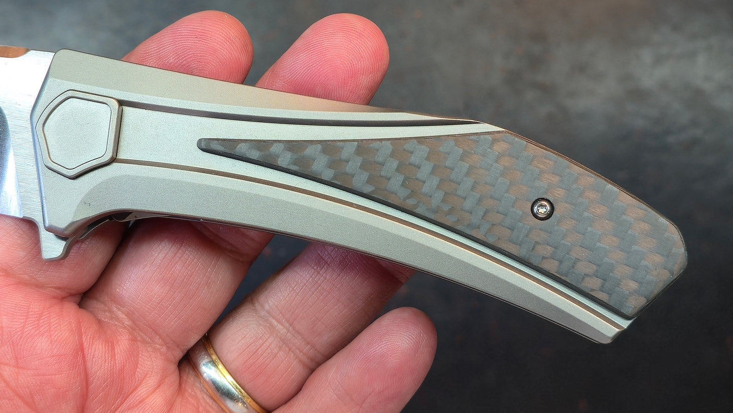 Yang Jiang Titanium/CF Handle 10Cr15Mov Blade