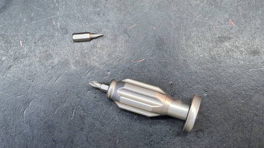 Kansept EDC Bit Driver Drive-R-Saurus G018P3 – Beadblasted Titanium Palm Multitool with Spinner Top