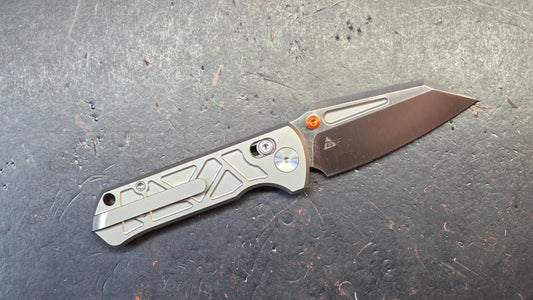 Trivisa Skarn-W Crossbar Lock Titanium Handle Satin M390 Modified Tanto Blade
