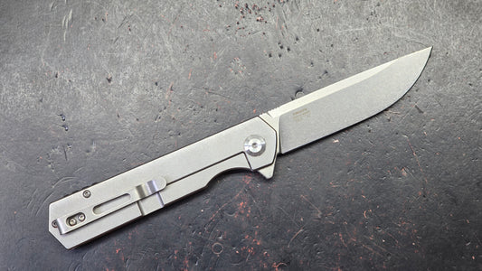 Ganzo FH12SS Firebird SS Handles D2 Blade