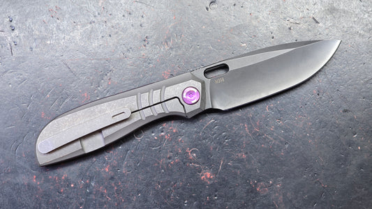 Poikilo Blade Gecko V2 Dark SW Titanium Handle M398 Blade