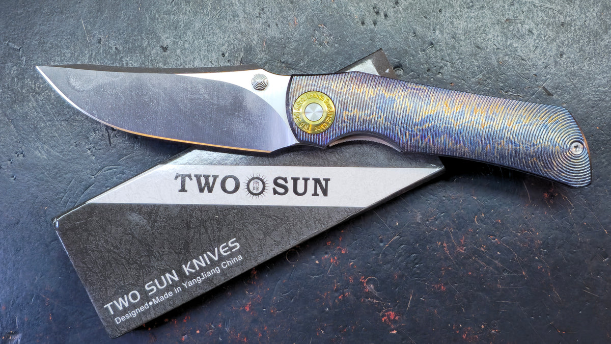 TwoSun TS622 Color Titanium Handle YJ01-V2 Blade