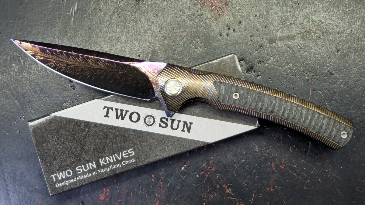 TWOSUN TS81 Titanium Carbon Fiber Handle Feather Damascus Blade