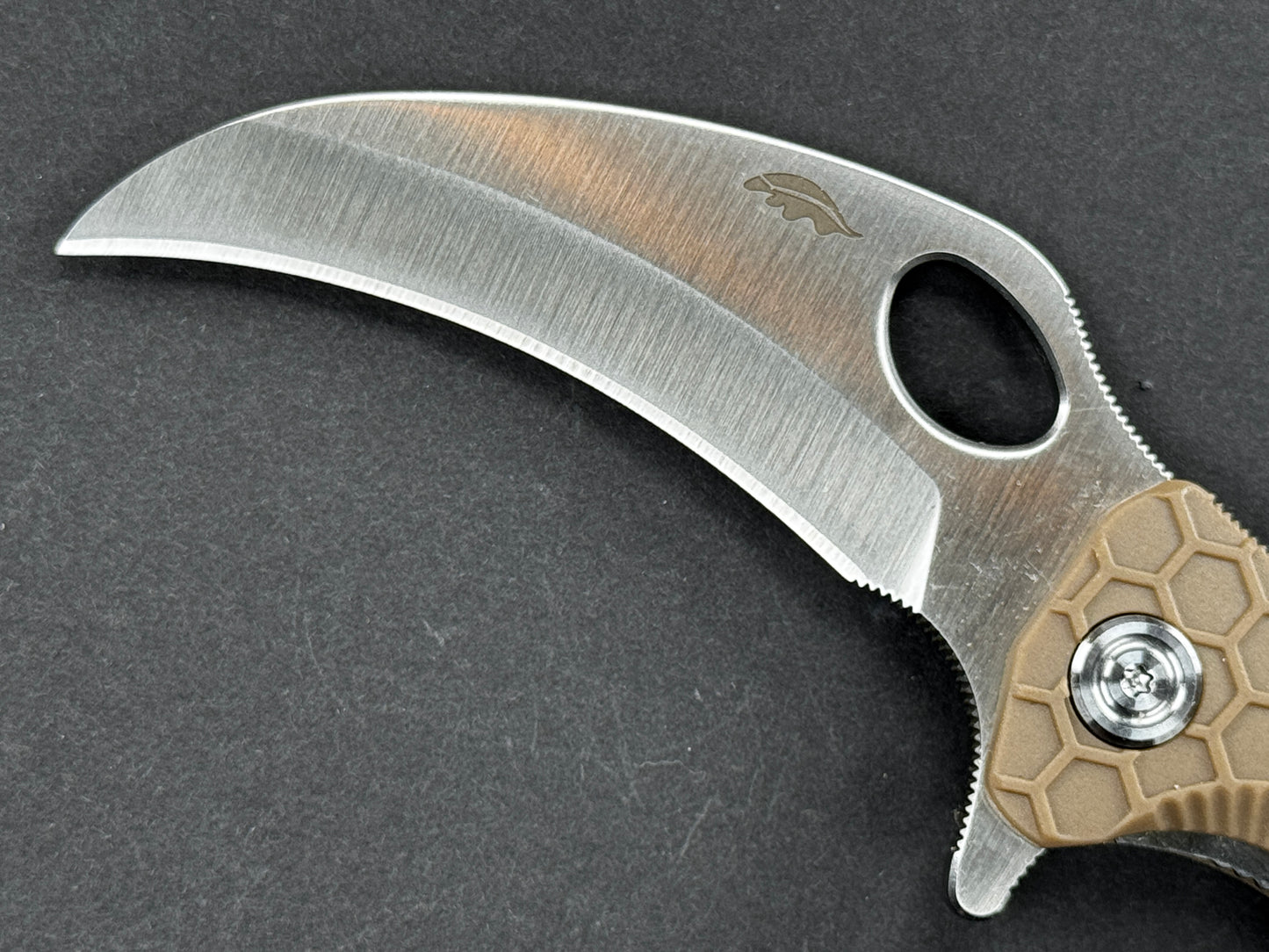 HONEY BADGER Claw Medium (HB1122), Folding, Liner Lock , 8Cr13MoV, Satin, Hawksbill, Plain Edge, Flat Grind, Handle: FRN/Tan, (NEW - OPEN BOX)