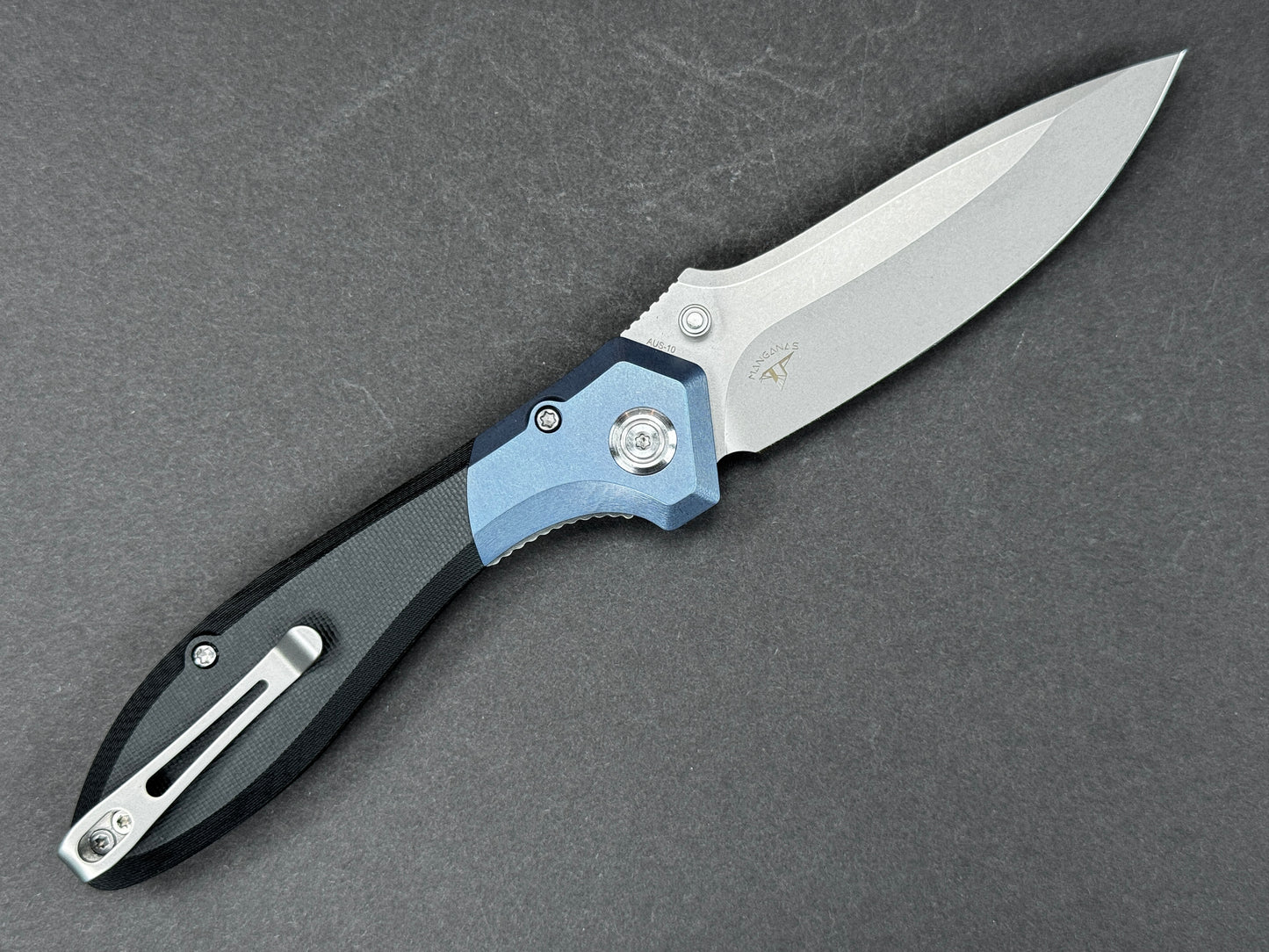 KUBEY Ruckus (KU314A) Folding, Liner Lock , AUS10, Stonewash, Drop Point, Plain Edge, Flat Grind, Handle: Titanium/ G10/Black/ Blue, (NEW - OPEN BOX)