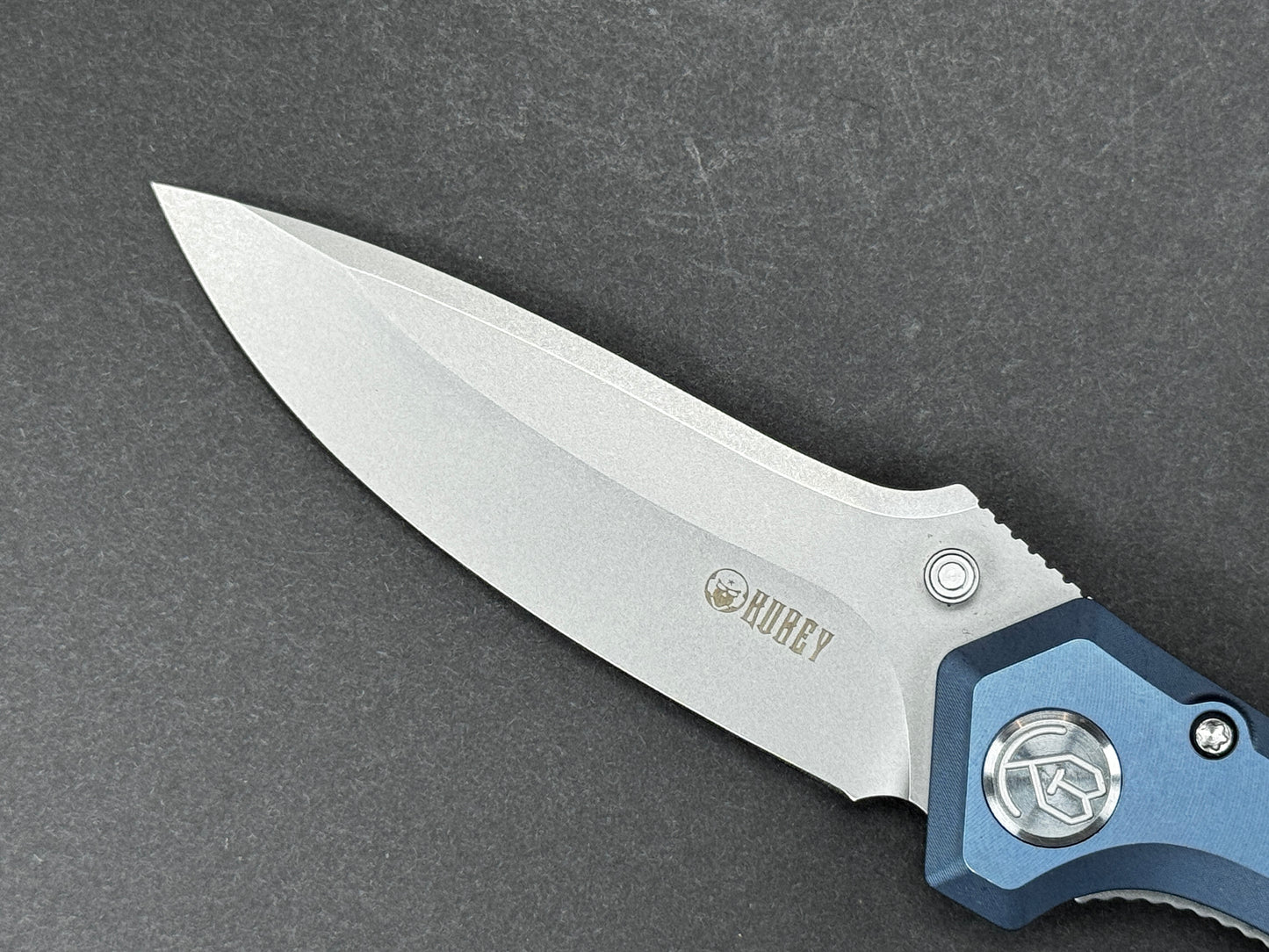KUBEY Ruckus (KU314A) Folding, Liner Lock , AUS10, Stonewash, Drop Point, Plain Edge, Flat Grind, Handle: Titanium/ G10/Black/ Blue, (NEW - OPEN BOX)