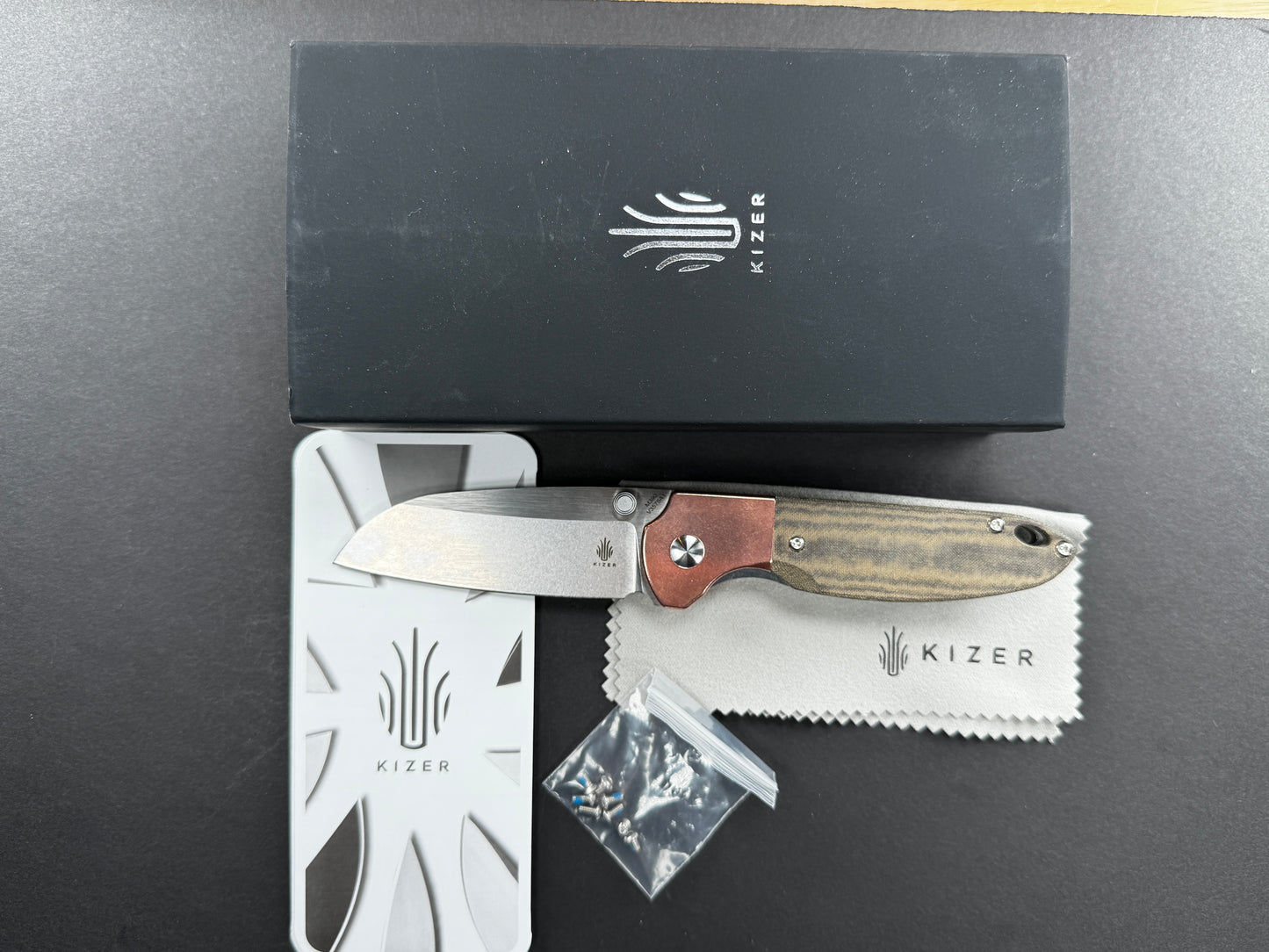 KIZER Deviant (V3575A1), Folding, Liner Lock , M390, Stonewash, Sheepsfoot, Plain Edge, Flat Grind, Handle: Copper/ Micarta/Copper/ Green, (NEW - OPEN BOX)