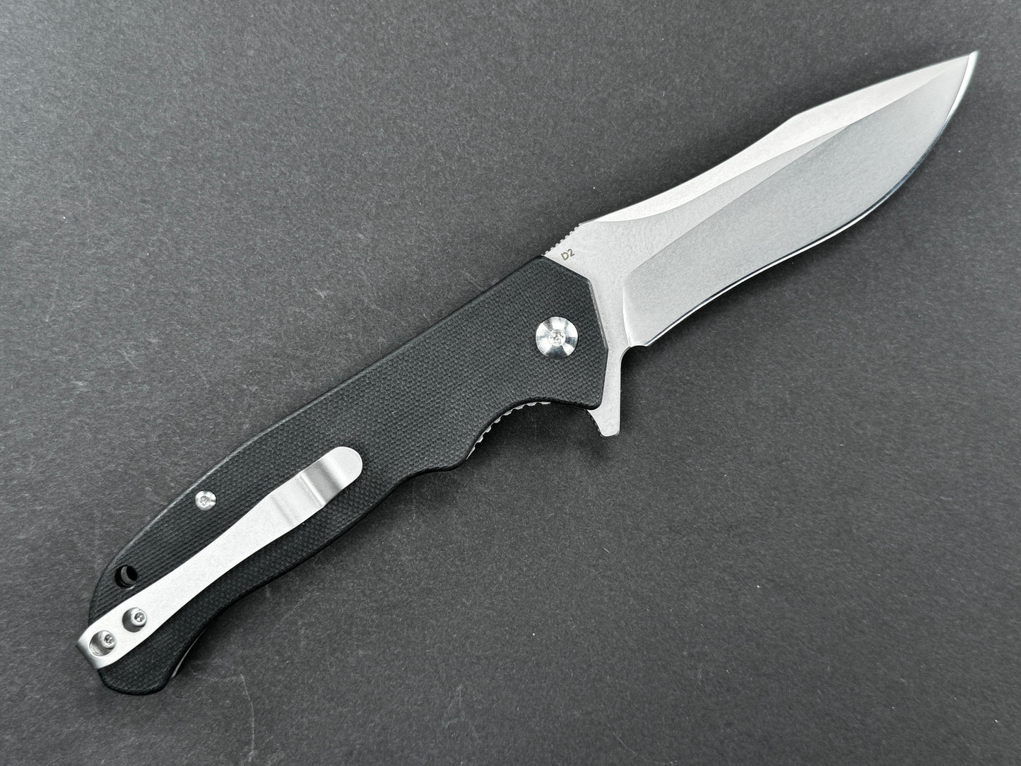 KUBEY Nuovo (KU162) Folding, Liner Lock , D2, Stonewash, Drop Point, Plain Edge, Flat Grind, Handle: G10/Black, (NEW - OPEN BOX)