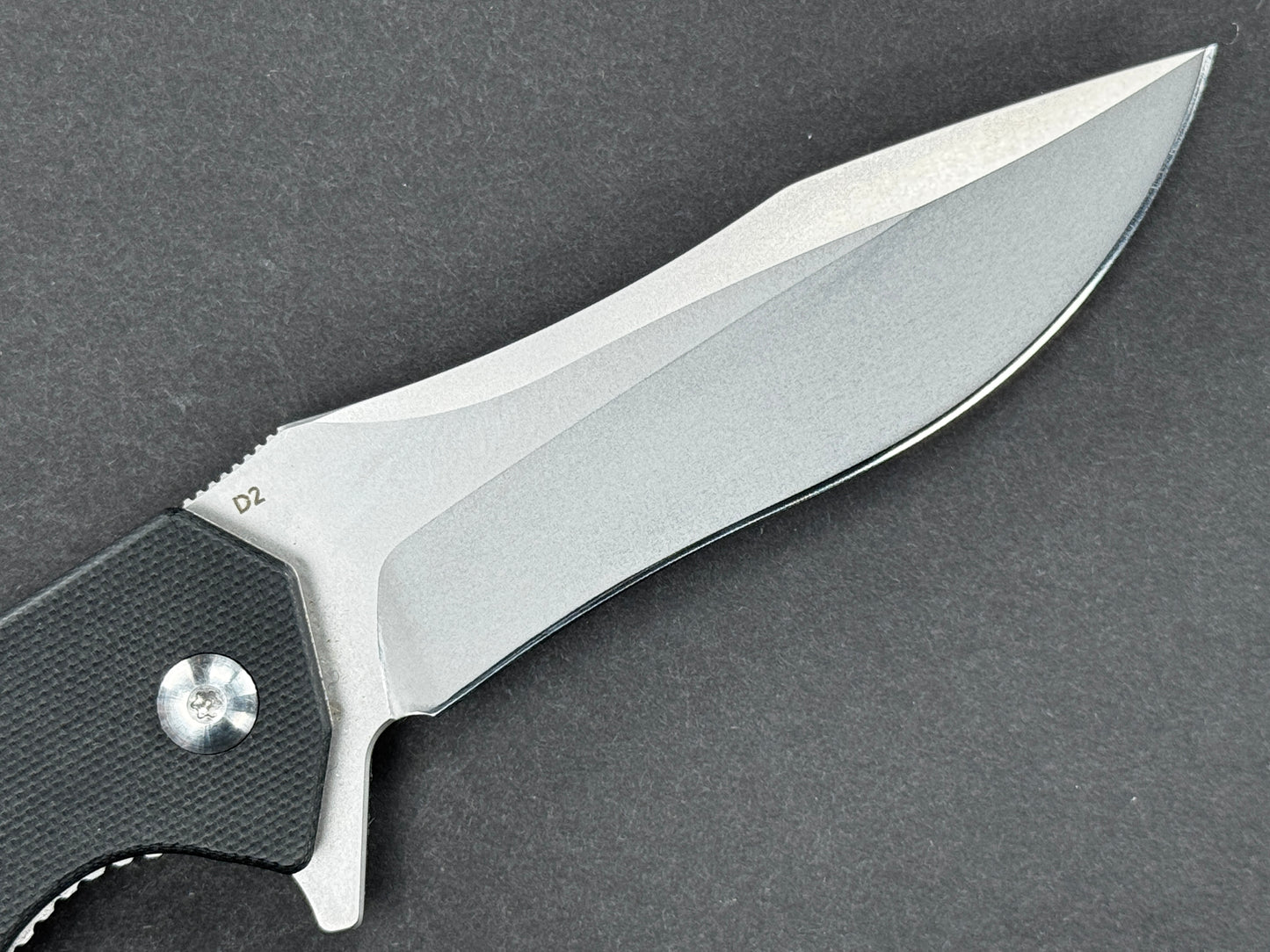 KUBEY Nuovo (KU162) Folding, Liner Lock , D2, Stonewash, Drop Point, Plain Edge, Flat Grind, Handle: G10/Black, (NEW - OPEN BOX)
