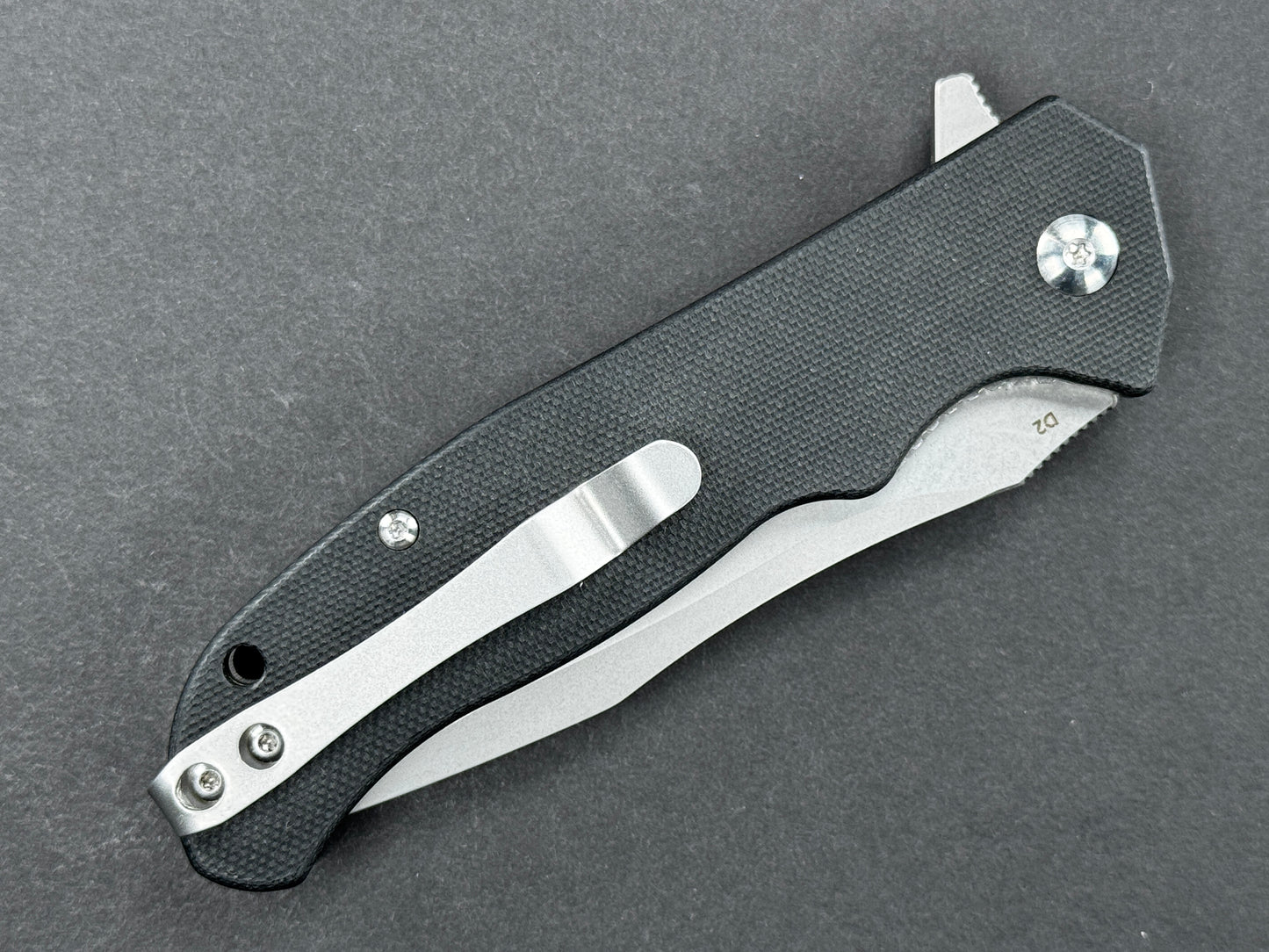 KUBEY Nuovo (KU162) Folding, Liner Lock , D2, Stonewash, Drop Point, Plain Edge, Flat Grind, Handle: G10/Black, (NEW - OPEN BOX)
