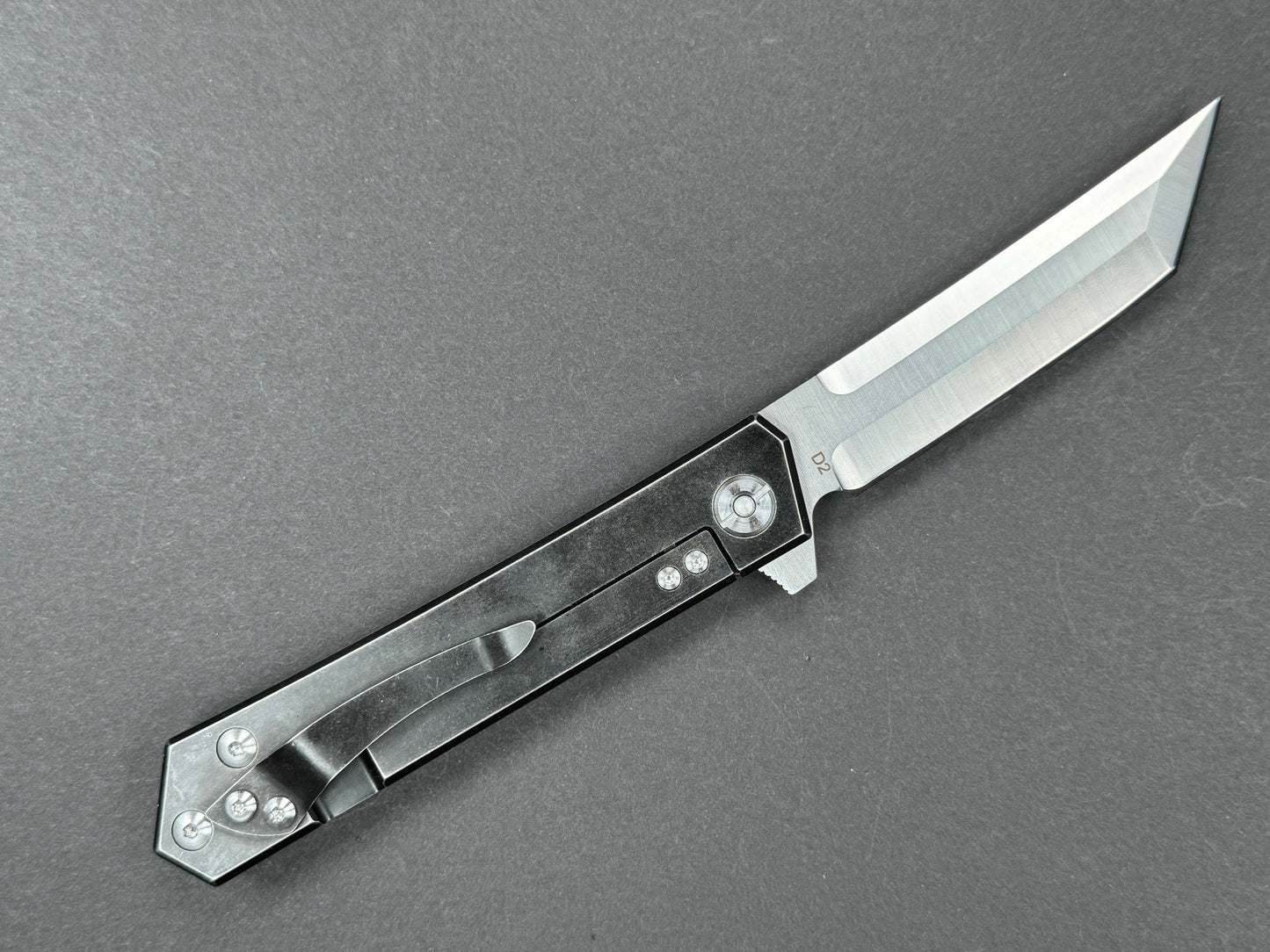 TWOSUN TS20 Folding, Frame Lock, D2, Satin, Tanto, Plain Edge, Zero Saber Grind/ Compound, Handle: Titanium/Black, (NEW - OPEN BOX)