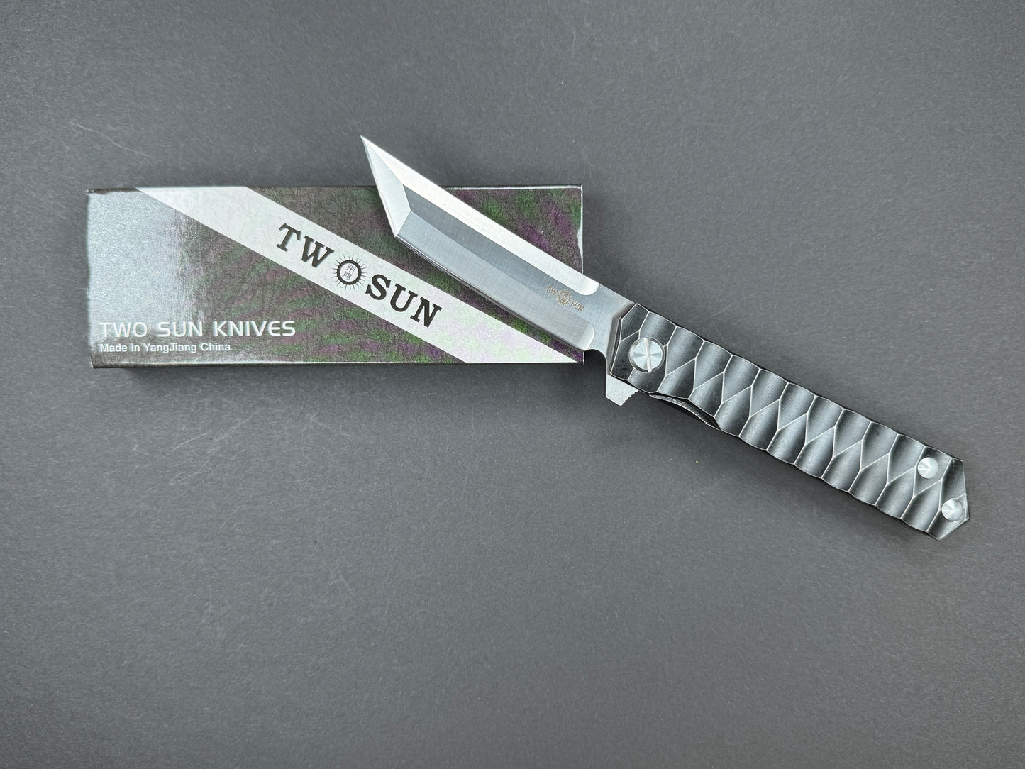 TWOSUN TS20 Folding, Frame Lock, D2, Satin, Tanto, Plain Edge, Zero Saber Grind/ Compound, Handle: Titanium/Black, (NEW - OPEN BOX)