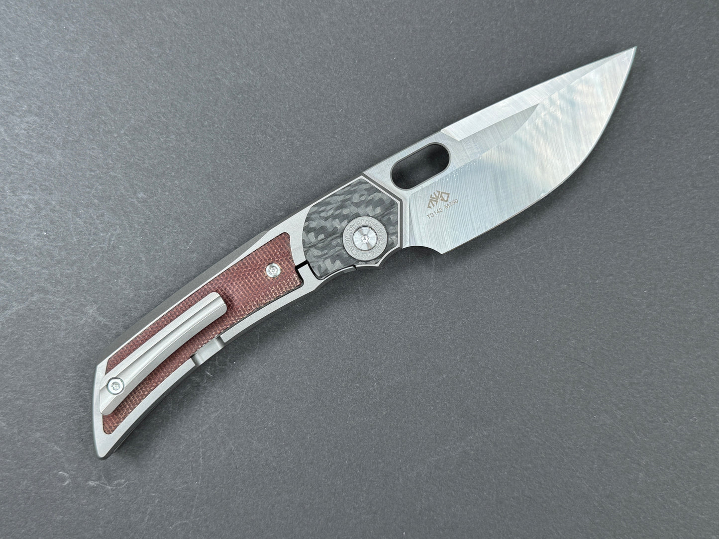 TWOSUN TS142 Folding, Frame Lock, M390, Satin, Clip Point, Plain Edge, Full Grind, Handle: Micarta/ Carbon Fiber/Gray/ Brown, (NEW - OPEN BOX)