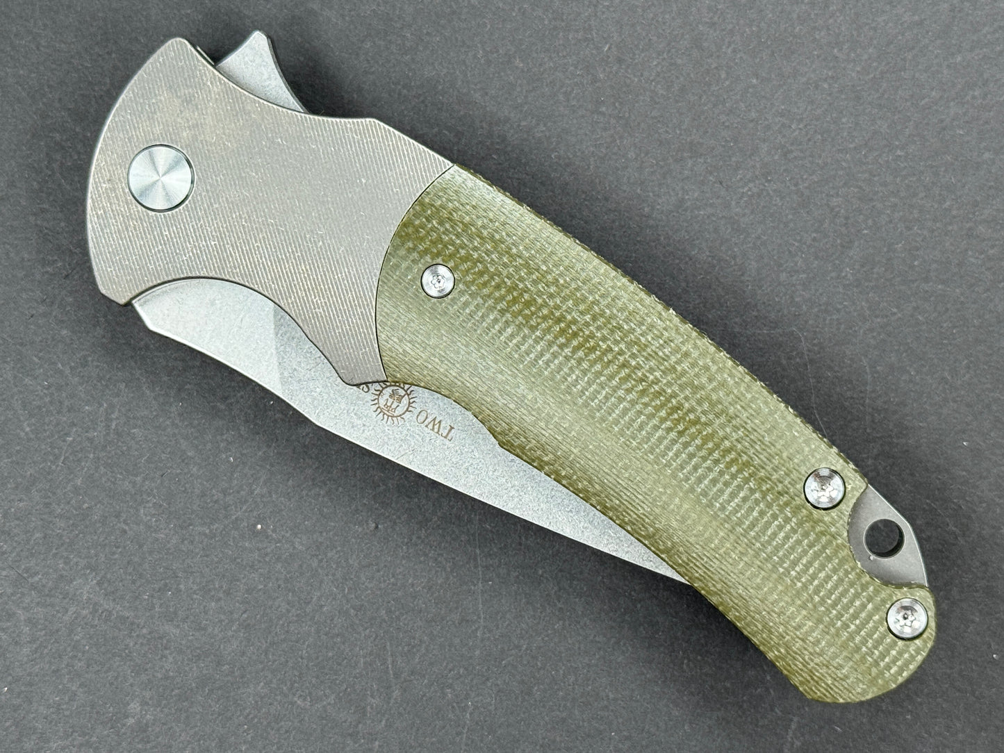 TWOSUN TS286 Folding, Frame Lock, D2, Stonewash, Spear Point, Plain Edge, Flat Grind, Handle: Titanium/ Micrata/Gray/ Green, (NEW - OPEN BOX)
