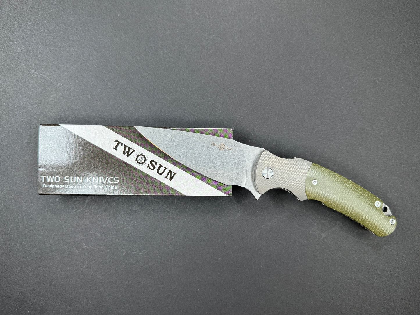 TWOSUN TS286 Folding, Frame Lock, D2, Stonewash, Spear Point, Plain Edge, Flat Grind, Handle: Titanium/ Micrata/Gray/ Green, (NEW - OPEN BOX)