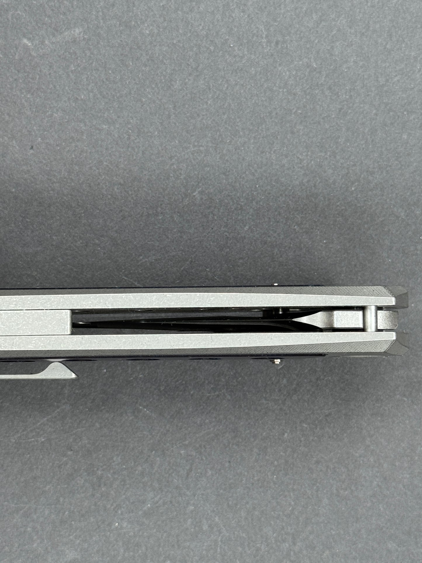 TWOSUN TS400 Folding, Liner Lock, D2, Satin/ Stonewash, Trailing Point, Plain Edge, Full Grind, Handle: Titanium/Gray/ Blue, (NEW - OPEN BOX)