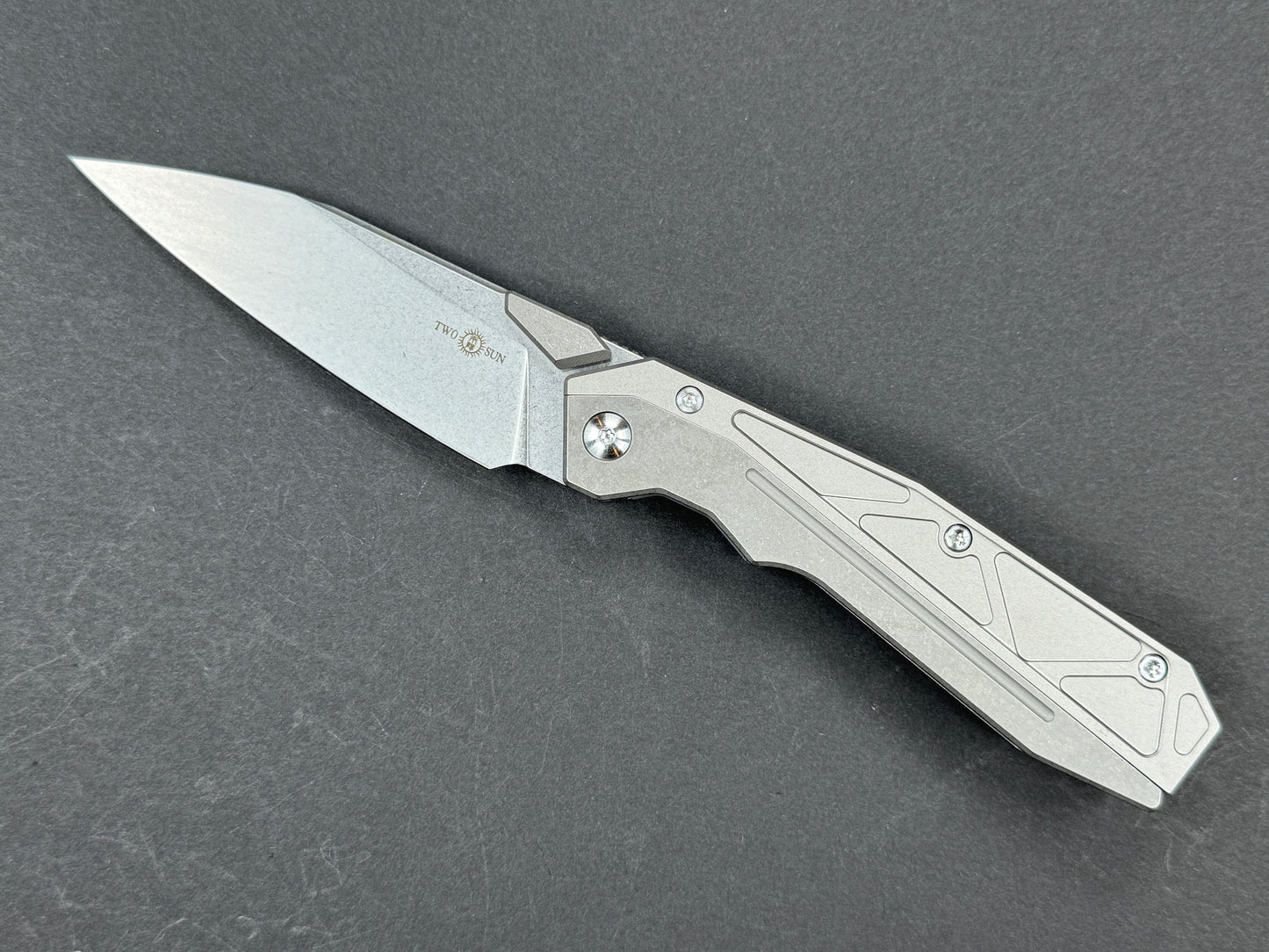 TWOSUN TS452 Folding, Liner Lock, 14C28N, Stonewash, Spear Point, Plain Edge, Full Grind, Handle: Titanium/Gray, (NEW - OPEN BOX)