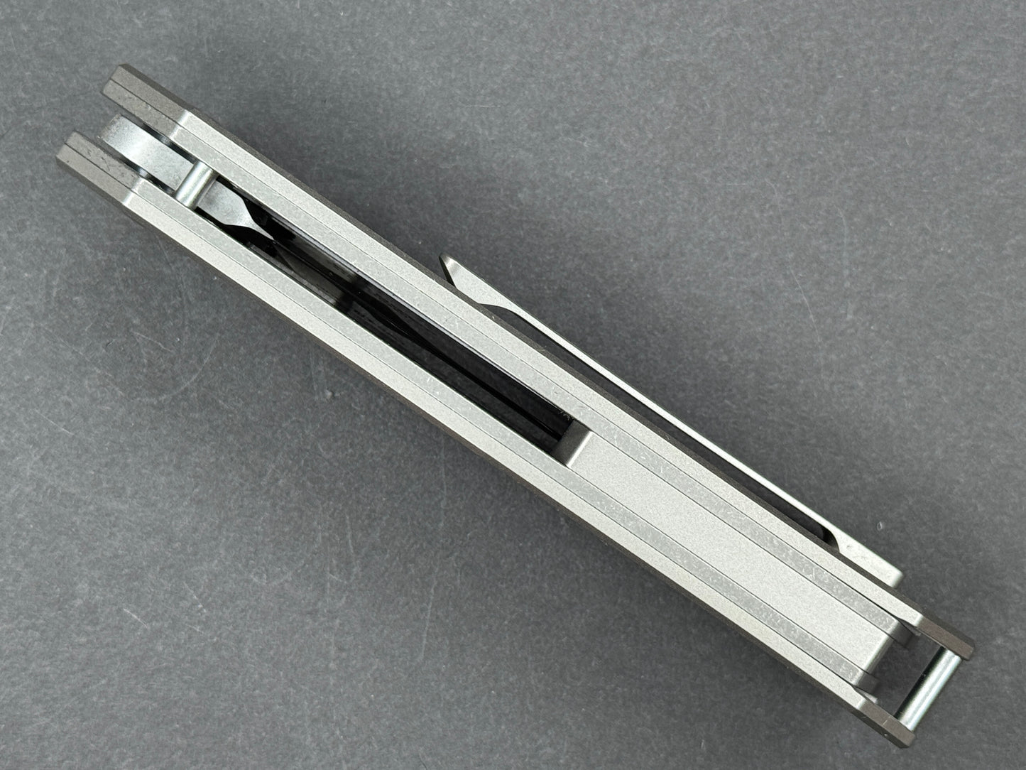 TWOSUN TS452 Folding, Liner Lock, 14C28N, Stonewash, Spear Point, Plain Edge, Full Grind, Handle: Titanium/Gray, (NEW - OPEN BOX)
