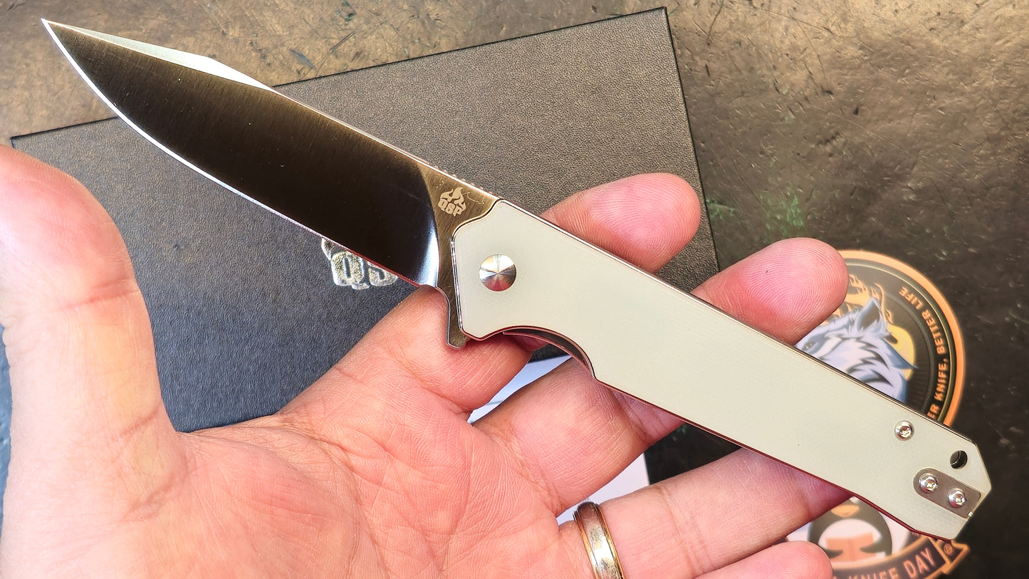 QSP Mamba V2 Jade G10 Handle D2 Plain Edge Satin (OPEN BOX)