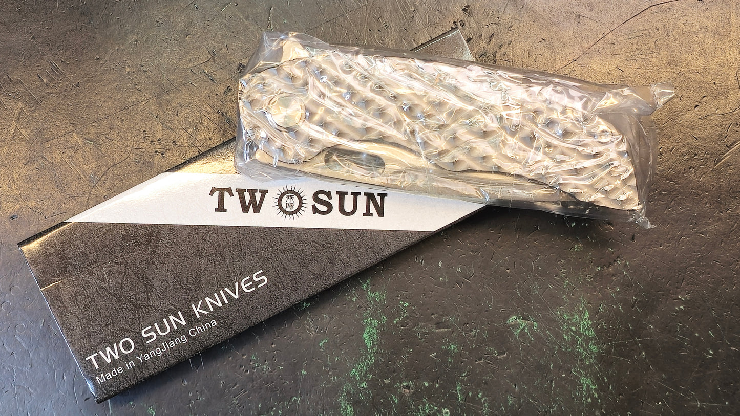 TwoSun TS177 Textured Titanium Handle M390 Stone Wash (NIB - CLOSEOUT)