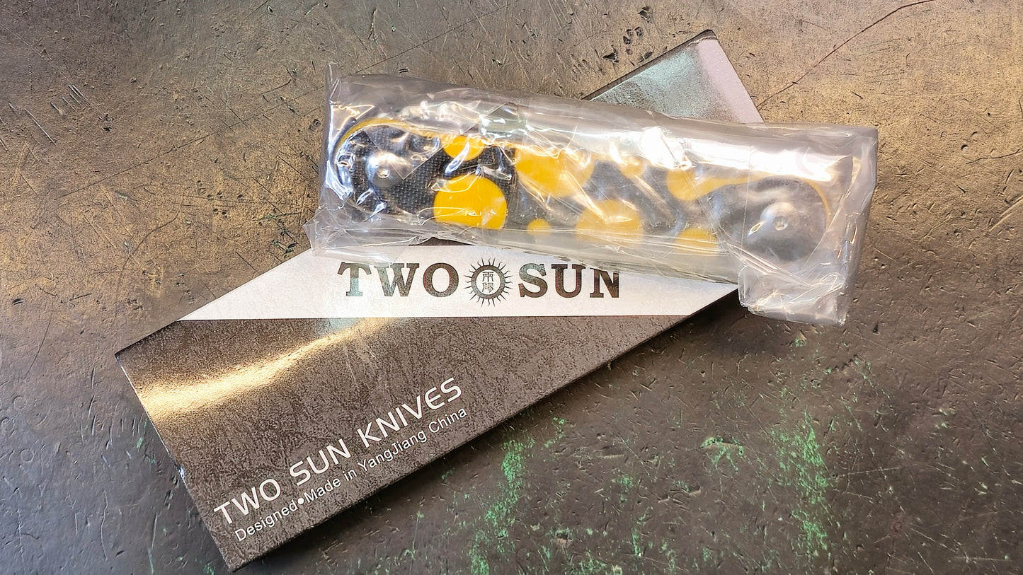 TwoSun TS414 Black/Yellow G10 D2 Plain Edge (NIB - CLOSEOUT)