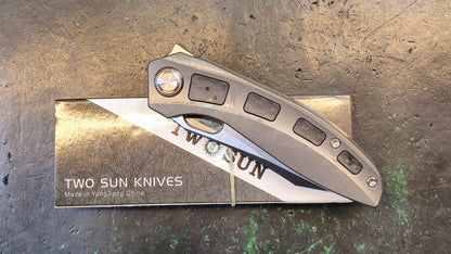 TwoSun TS306 Titanium-Carbon Fiber Handle M390 Blade