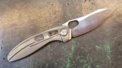 TwoSun TS306 Titanium-Carbon Fiber Handle M390 Blade
