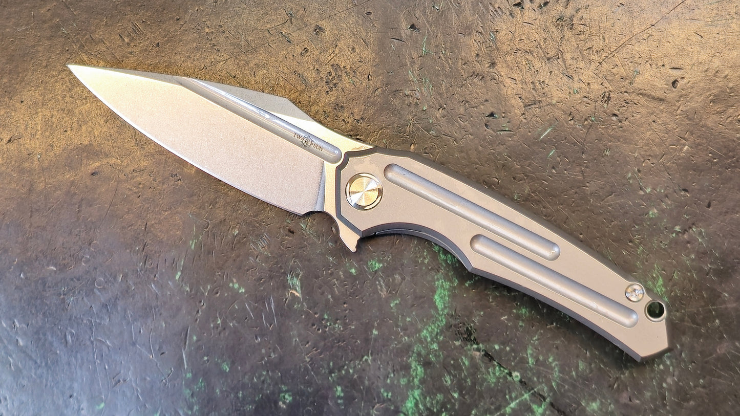 TwoSun TS220 Titanium Handle M390 Plain Edge