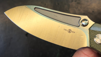 Twosun TS425 K110 Blade Green G10 Handle Plain Edge (NEW)