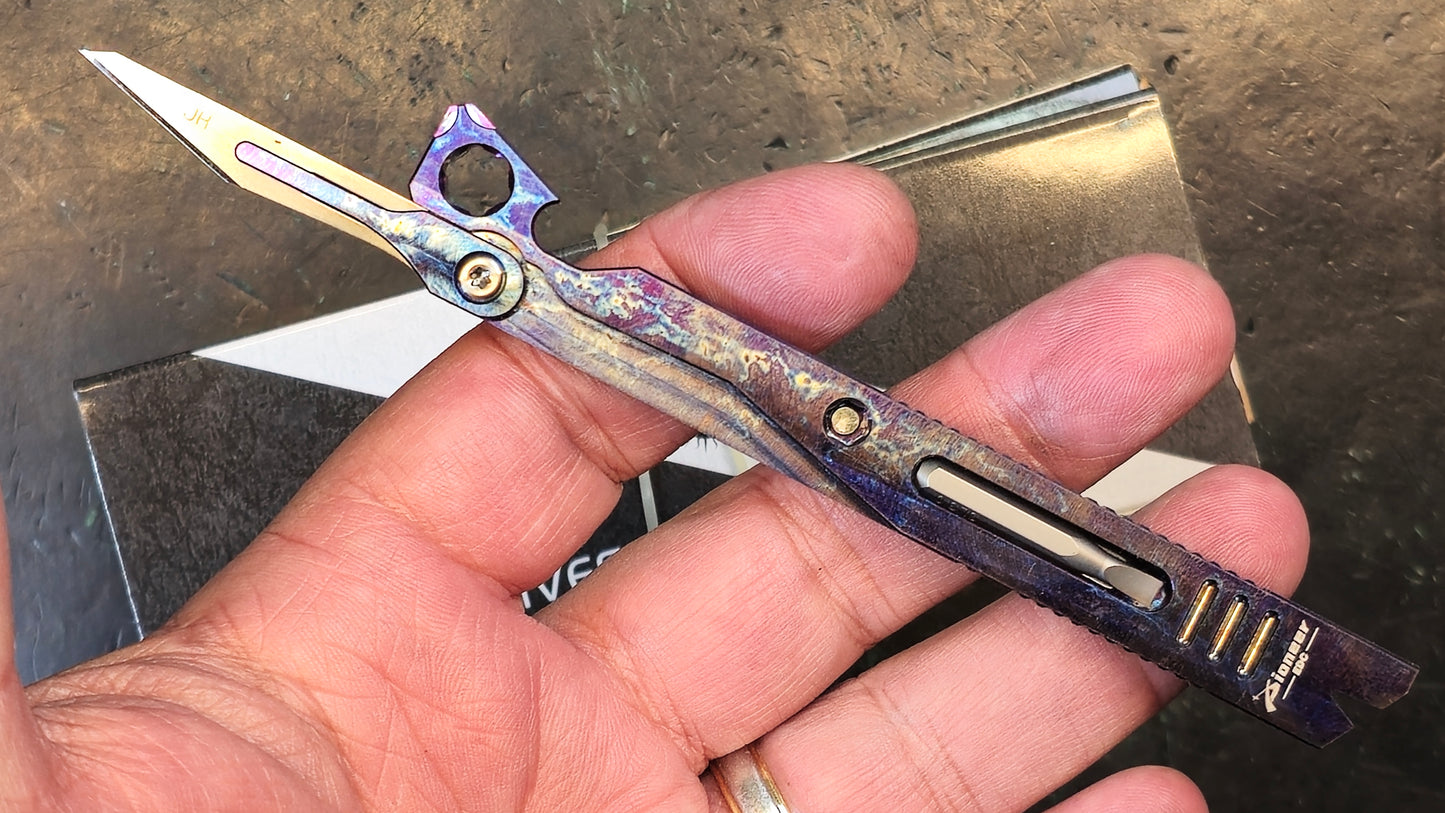 TwoSun EDC21 Color Multi-Tool Screwdriver Pry-Bar Color Titanium Body (NEW)