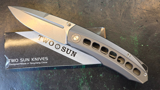 TwoSun TS479 Titanium Handle 14C28N Plain Edge (NEW)