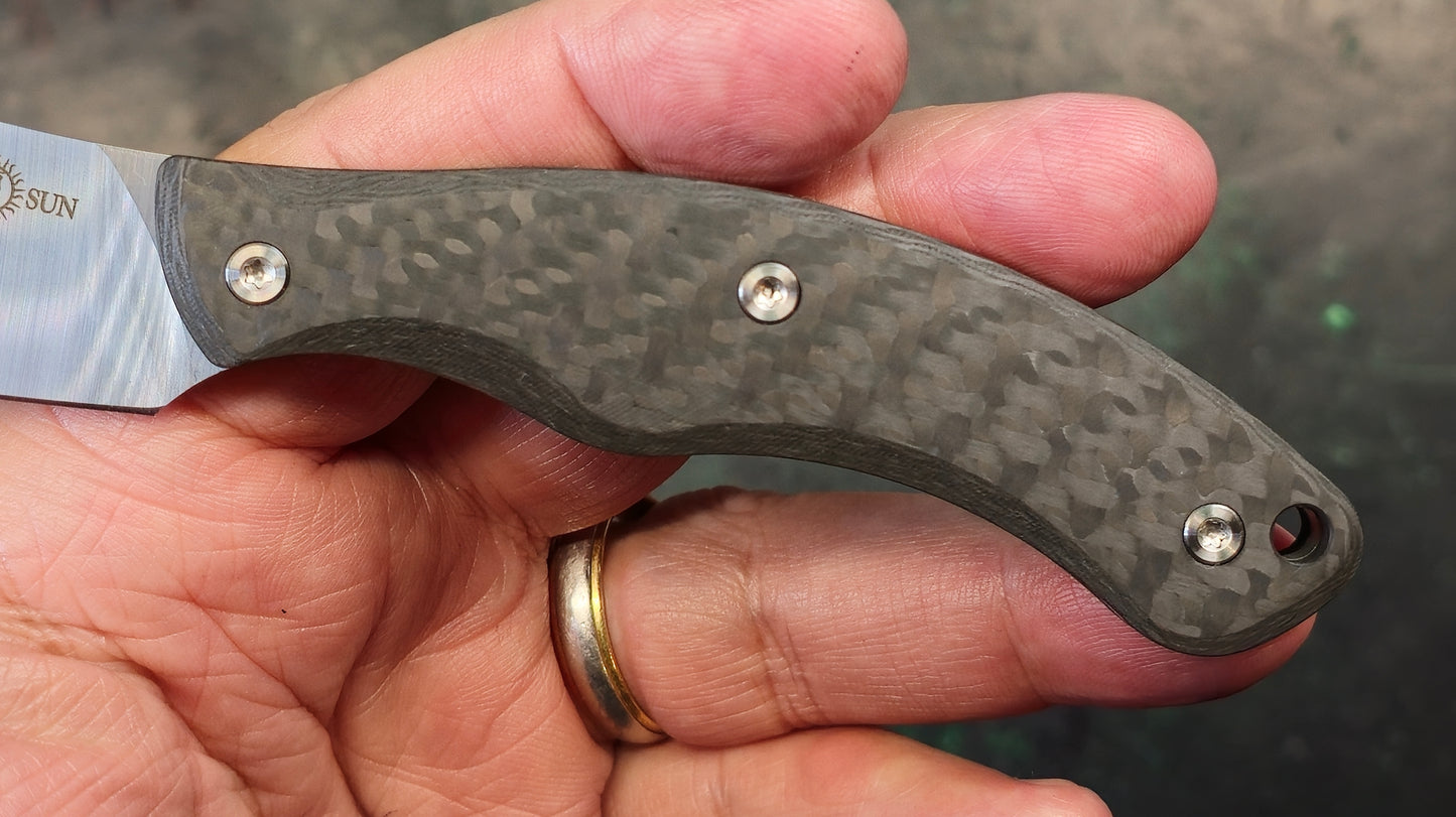 TWOSUN TS558 Fixed Blade Knife Black Carbon Fiber Handle M390 (NEW)