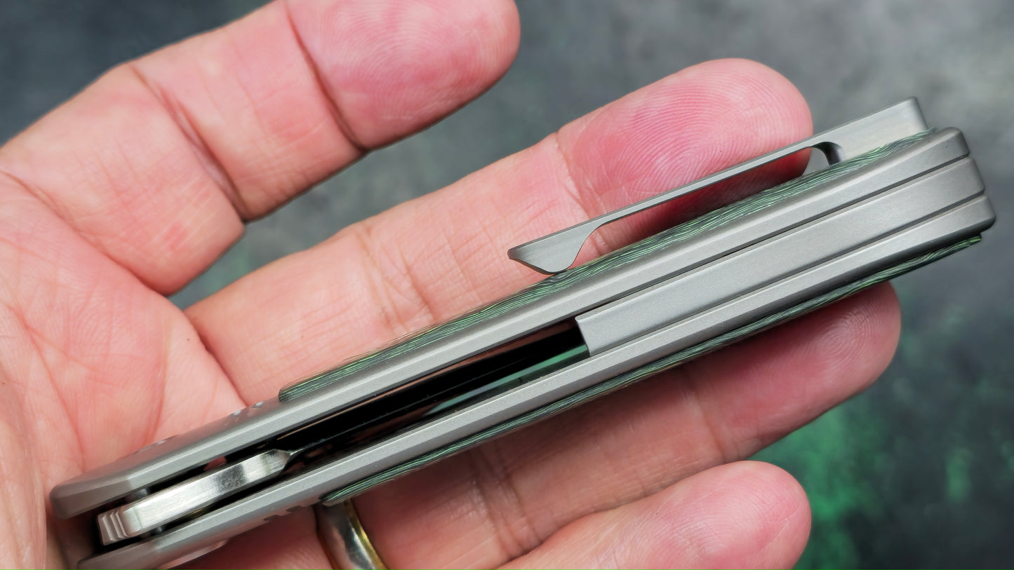 Tuya Mutt Titanium Green Carbon Fiber S90V (NEW)