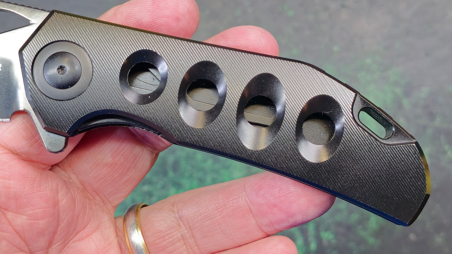 Kizer Hawk Titanium Handle Polished DLC M390 (NEW - OPEN BOX)