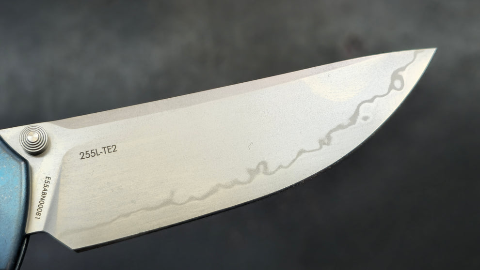 SRM Medal 255L-TE2 Laminated 140Cr blade, TC4 Titanium, Mono chassis, – TEK
