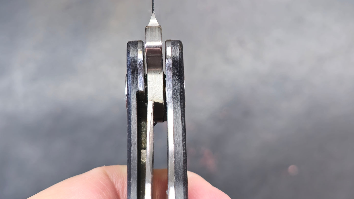 CH 3504 Black G10 D2 (USED)