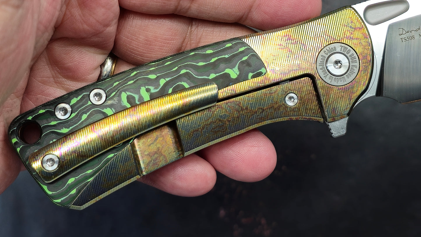TWOSUN TS508 ANODIZED Titanium & Carbon Fiber Handle M390 (NEW)