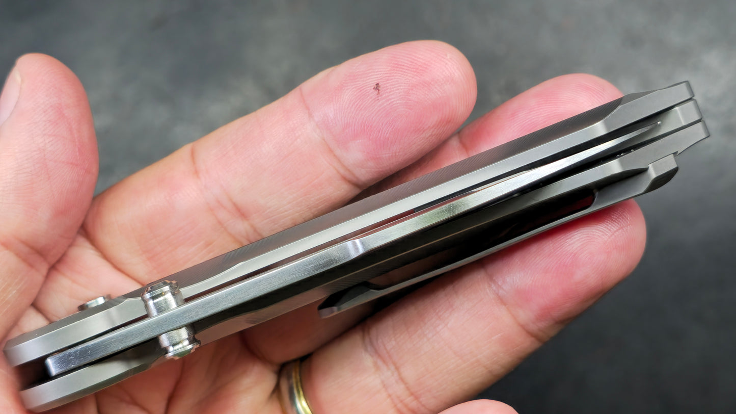 Sixleaf SL-77 Button Lock Titanium Gimascus Insert D2 (NEW)