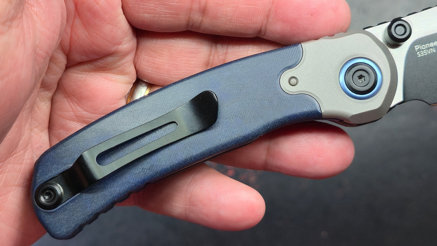 KIZER Pioneer Blue Canyon / Titanium S35VN (NEW)