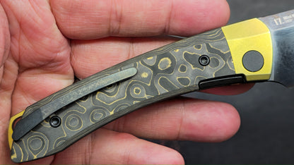 Kizer Mini MoMo Titanium/Fat Carbon Camo Gold Handle S90V (NEW)
