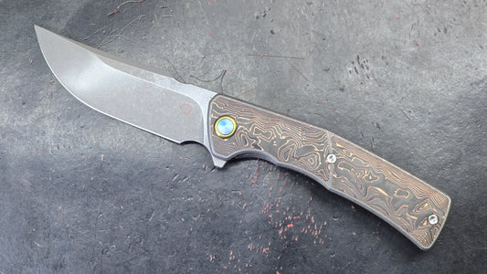 Sixleaf Hero SL-30-Sand Titanium CF M390 (NEW)