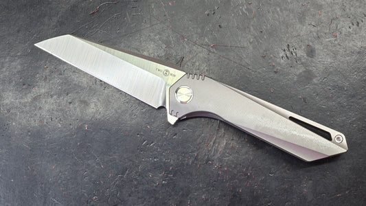 TwoSun TS298 Titanium Handle M390 Plain Edge (NEW)