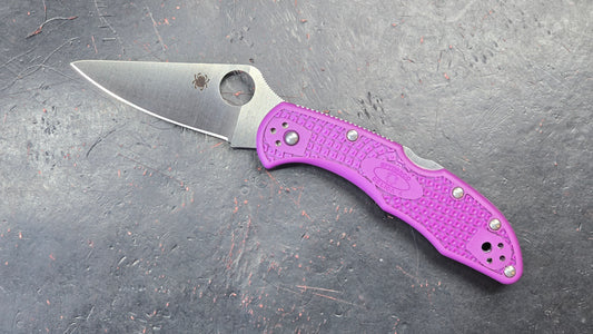 Spyderco Delica 4 Flat Ground Folding Knife VG10 (NEW)