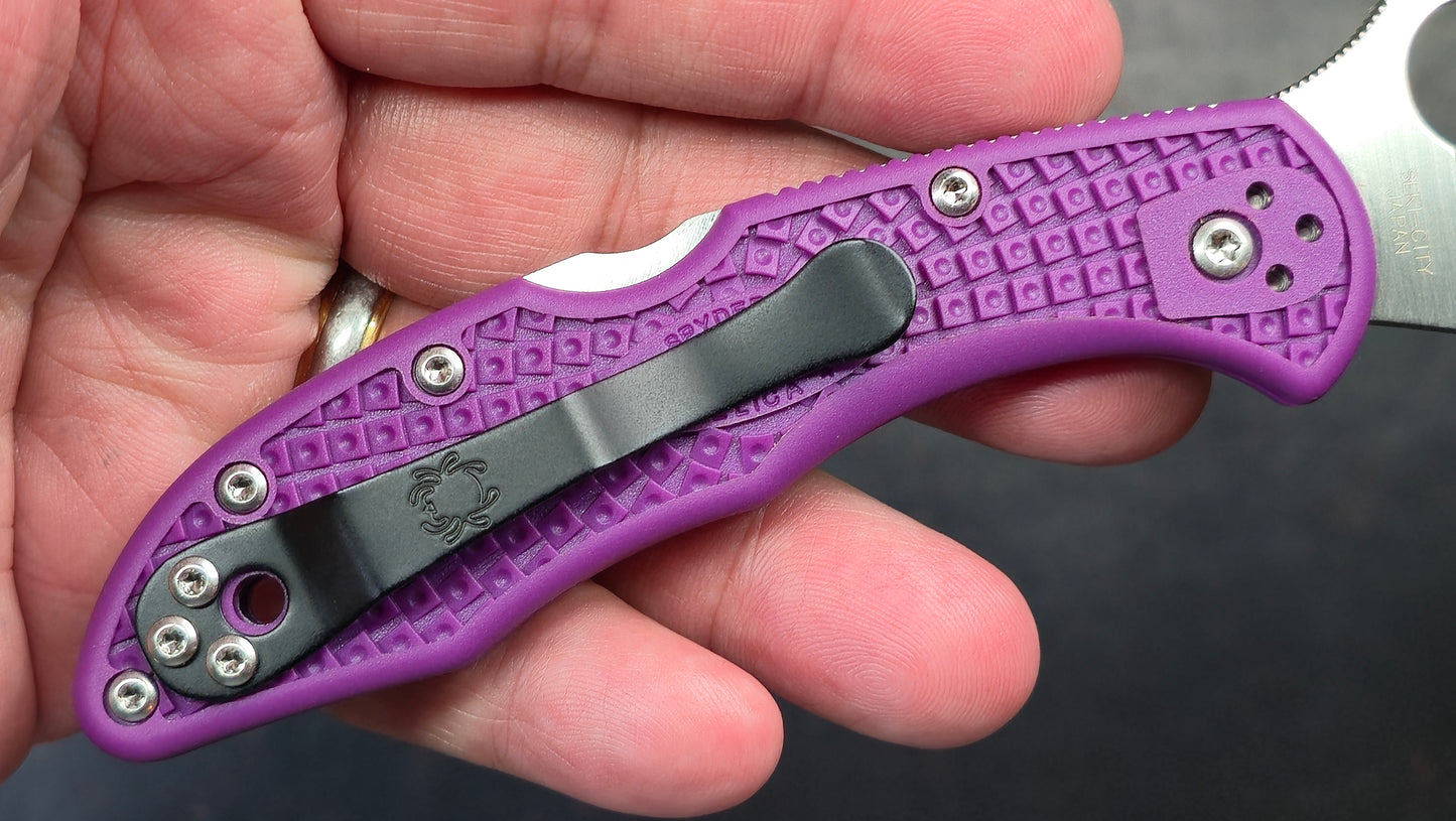 Spyderco Delica 4 Flat Ground Folding Knife VG10 (NEW)