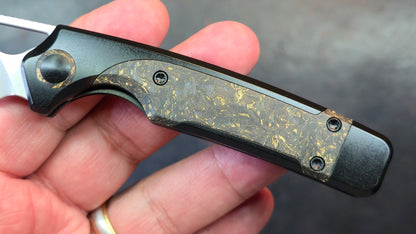 Kizer Ara Black Titanium with Gold Carbon Fiber Handle S45VN (NEW)
