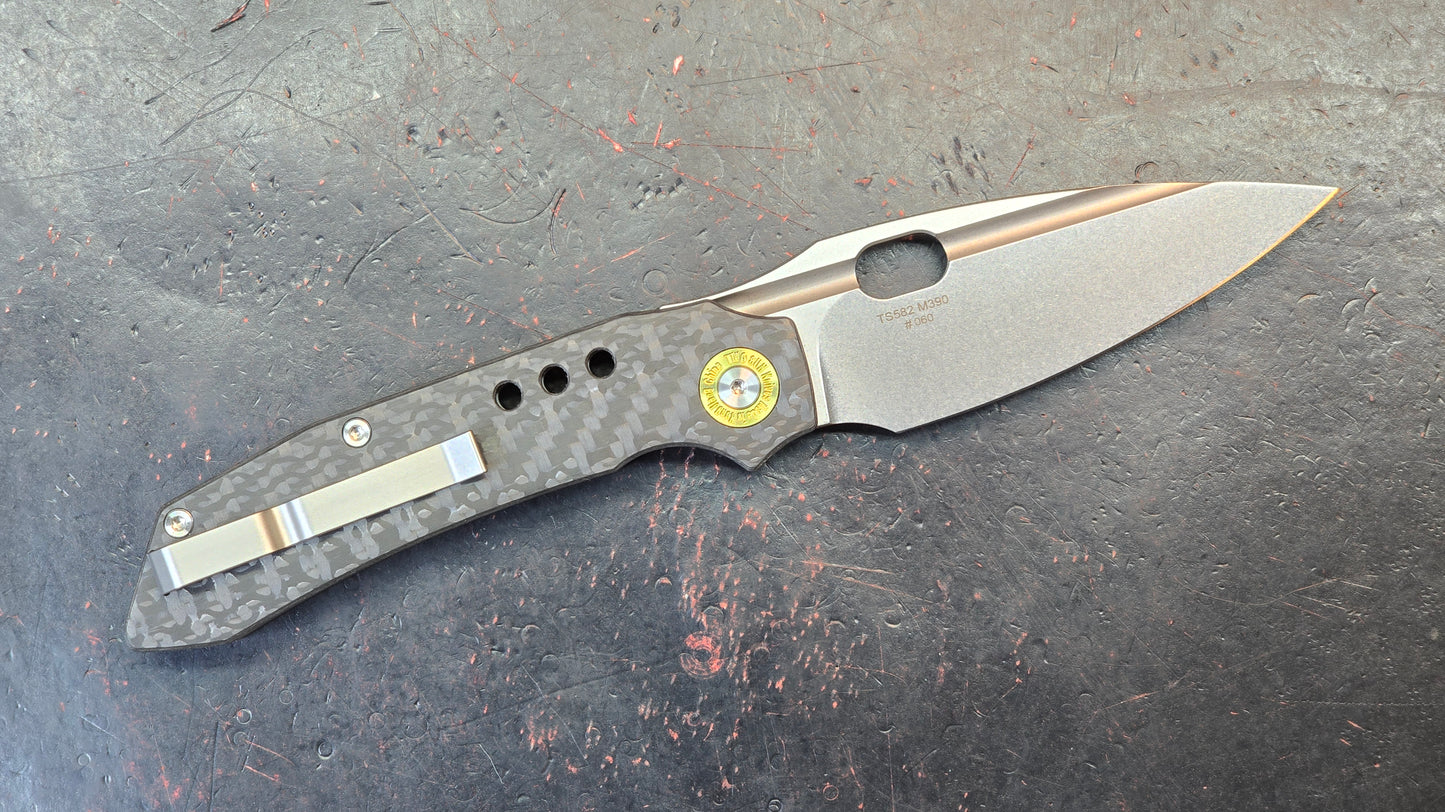 TwoSun TS582-M390-CF Folding Knife M390 (NEW)